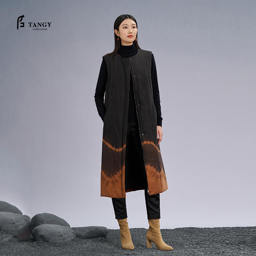 TANGY Collection/天意精品2022年秋冬新品念川系列扎染棉衣马甲 商品图0