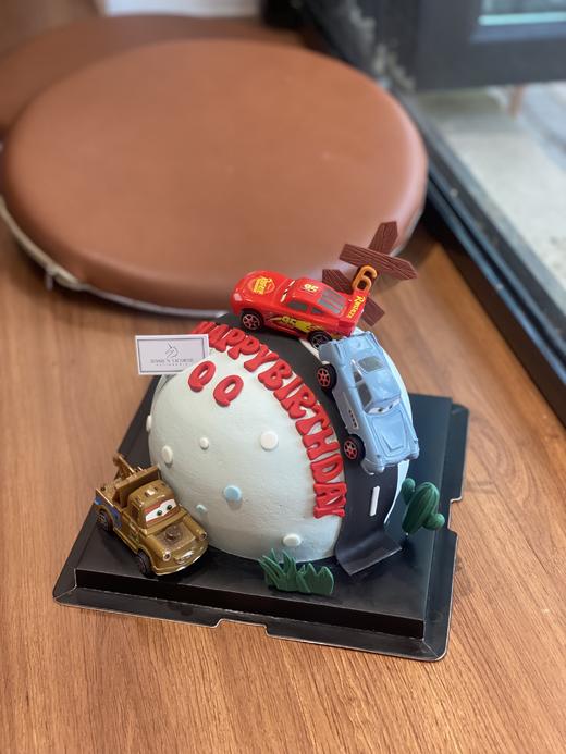 汽车总动员球形翻糖奶油蛋糕 商品图1