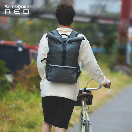 新秀丽TODERICK系列大容量轻盈双肩包QK7*001 商品图4