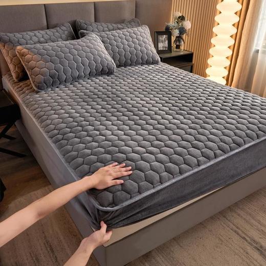 素色六边形牛奶绒夹棉床笠秋冬保暖床套席梦思床垫保护套防滑床罩 商品图0