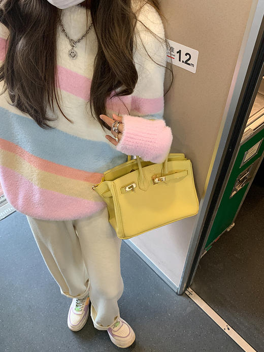 <曾小咸推荐> 【彩虹甜心美眉】蓝条毛衣 商品图2