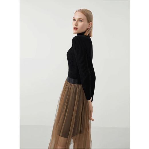 3楼珍贝精编羊绒烫饰尊领女衫 商品图2