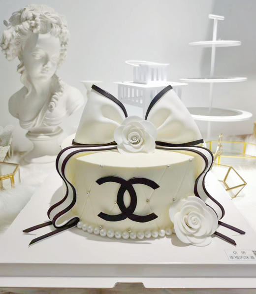 COCO香奈儿，女王范主题蛋糕，全部翻糖装饰可食用，需提前48小时预订 商品图0