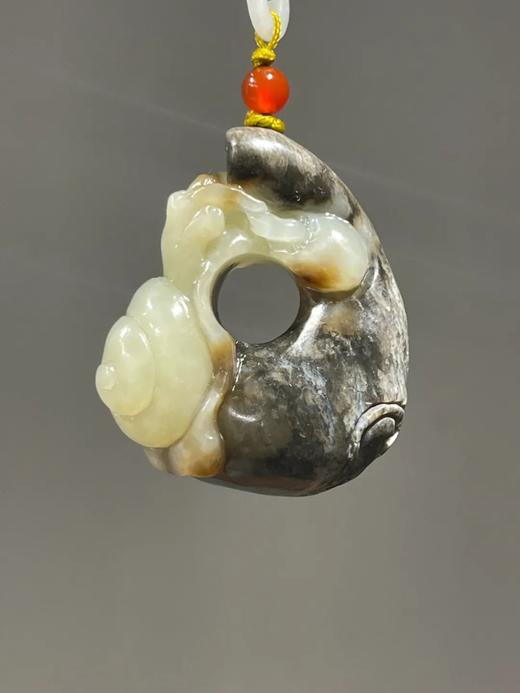 黑沁籽料白玉巧色蝸牛型吊坠，顺丰包邮 商品图6