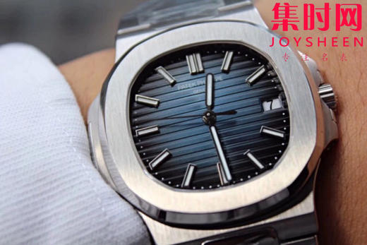 PATEK PHILIPPE 百达翡丽鹦鹉螺系列 v4版
型号： 5711/1A-010 
系列： 运动表 
款式： 自动机械，40毫米，男士 
材料： 精钢 
机芯型号： 进口9015改Cal.32 商品图8