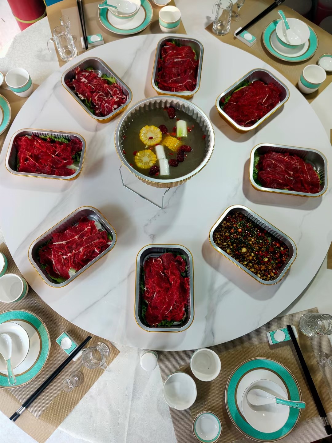 208型牛肉火锅套餐，4一6人餐