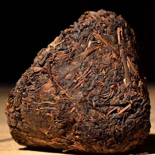 2008年云茶盟主私人高级定制！布朗山头春纯正野生古树纯料！超独特烟韵蘑菇沱！250克/沱！ 商品图2