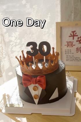 翻糖蝴蝶结皇冠蛋糕