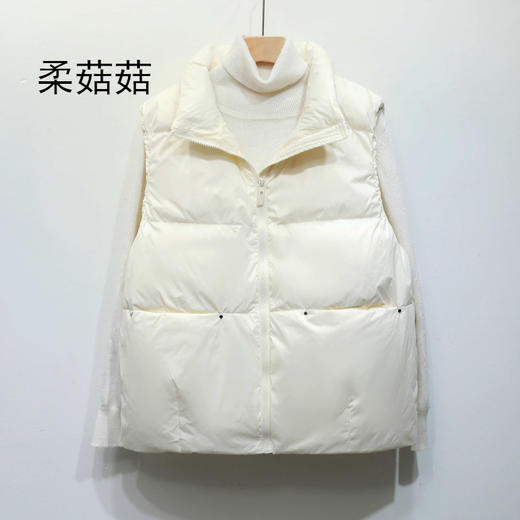 「3款配色」柔菇菇女式羽绒马甲 宽松韩版铆钉纯色立领马甲女背心女装羽绒服上衣 商品图0