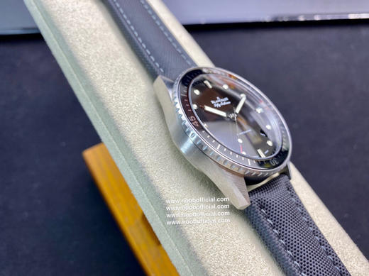 GF厂【钛壳】 Blancpain宝珀五十噚五十寻50寻系列5000-1230-B52A腕表 商品图5