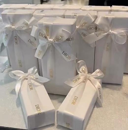 Dior/迪奥全新睡莲洁面洗面奶150ml 带礼袋 圣诞节限定包装 商品图3