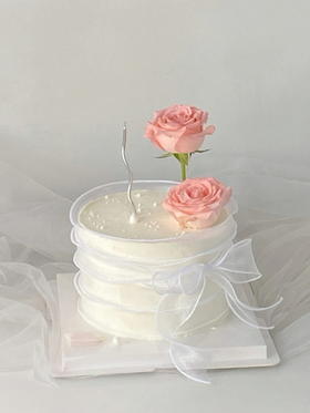 粉色玫瑰一鲜奶动物奶油蛋糕 