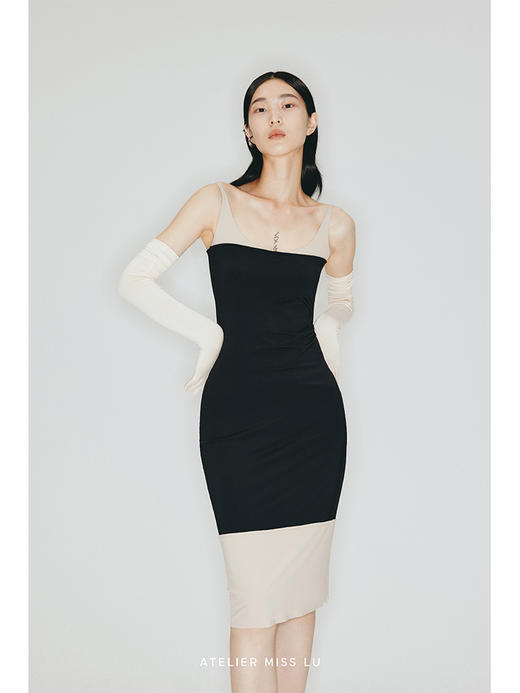 【猫女】撞色拼接弧形领假两件弹力修身吊带针织连衣裙/23000016 商品图0