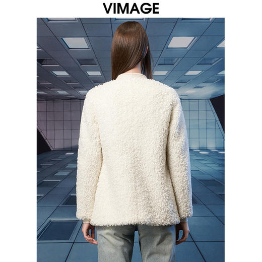 VIMAGE纬漫纪冬季新款保暖洋气显瘦外套女V1814437 商品图3