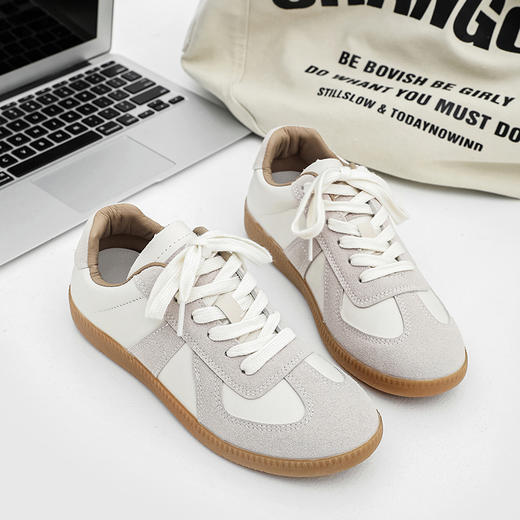 （建议拍大一码）【男女皆可 脚感逆天】德训鞋 大方又简约 百搭且永不过时 柔软的“踩屎感” 不挑脚型 商品图5