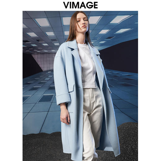  VIMAGE纬漫纪冬季新款保暖绵羊毛中长款外套大衣V1814424 商品图2