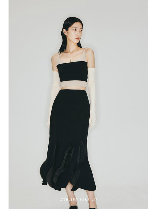 【沙丘】撞色拼接弧形领假两件弹力针织吊带上衣/230013 商品图1