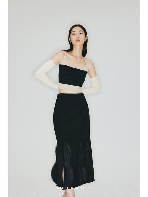 【沙丘】撞色拼接弧形领假两件弹力针织吊带上衣/230013 商品图0