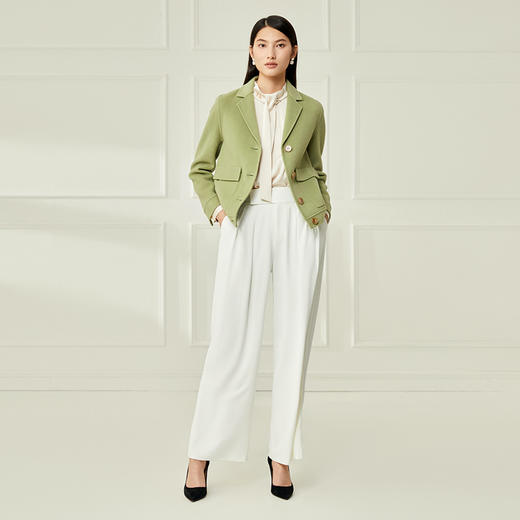 EITIE爱特爱新款翻领纯色羊毛短外套6803509 商品图1