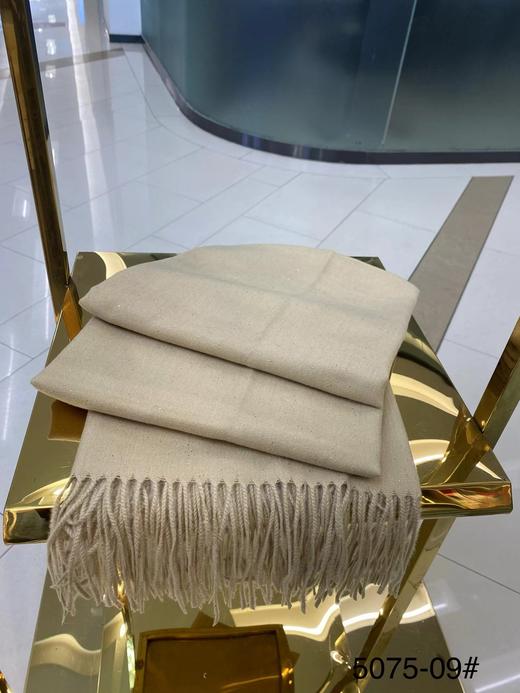 优品堂《清风雅雨》闪亮拉绒披肩围巾两用 商品图6