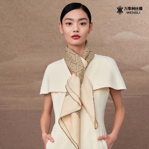 双面印花丝羊毛围巾-锁清秋 商品图0