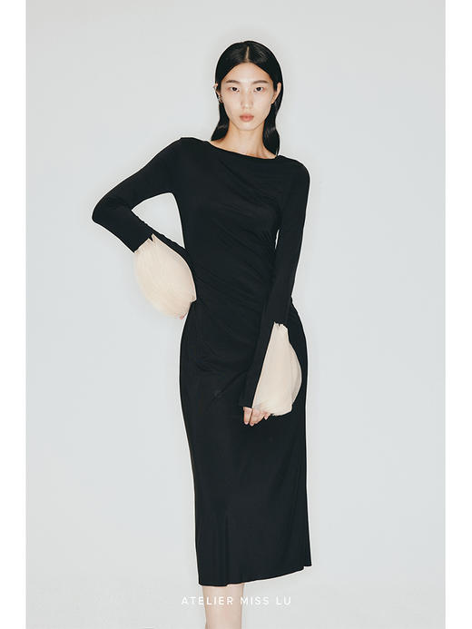 【玛戈皇后】重工薄纱拼接镂空设计前后两穿弹力针织连衣裙/23000011 商品图1