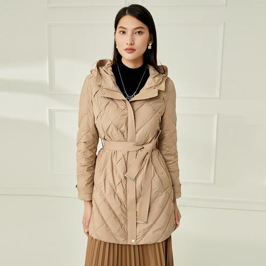 下架-EITIE爱特爱冬季新款简约收腰显瘦保暖连帽羽绒服女6811507 商品图3