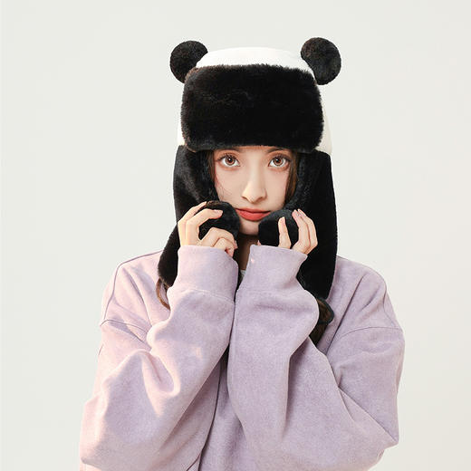 「熊猫雷锋帽」冬季毛绒加绒熊猫耳朵雷锋帽 萌系可爱加厚保暖护耳帽子女防寒配饰 商品图1