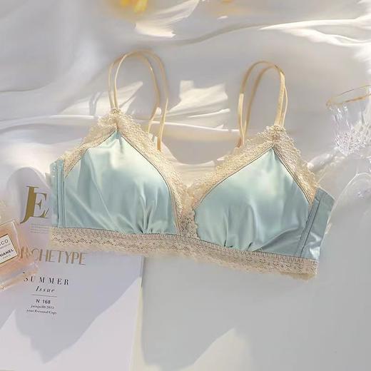 黛唯梵法式三角杯薄款无痕内衣女套装小胸聚拢纯欲少女无钢圈美背文胸罩 商品图7