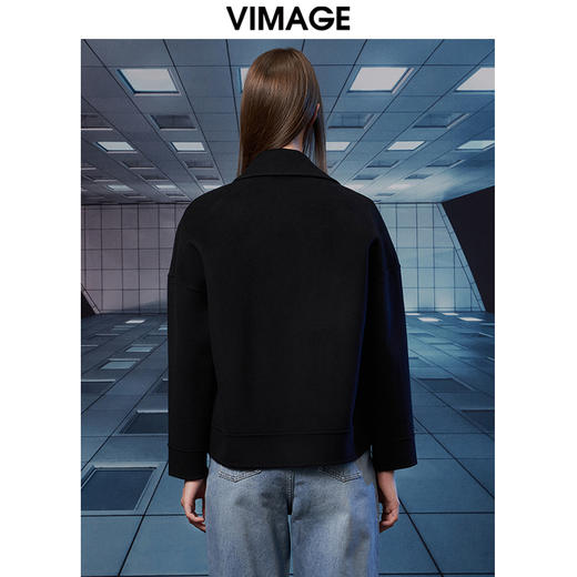  VIMAGE纬漫纪冬季新款翻领洋气显瘦短款外套V1814402 商品图4