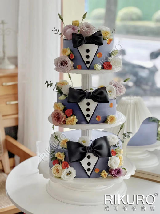 【最帅先生B】男士鲜花水果蛋糕 商品图0