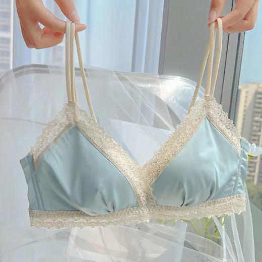 黛唯梵法式三角杯薄款无痕内衣女套装小胸聚拢纯欲少女无钢圈美背文胸罩 商品图4
