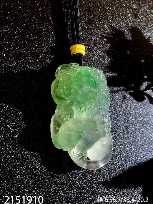 近玻璃飘翠霸王貔貅裸石【2151910】具体价格微信咨询 商品图0