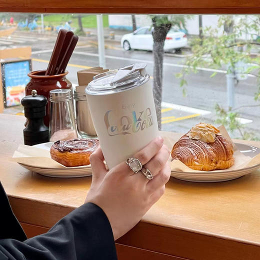 GE-CK22AW-B9-1 可口可乐联名款摩卡保温杯（琉璃白） 商品图2