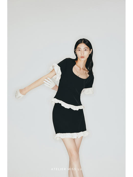 【半熟少女】云朵花边拼接U形马蹄领上衣/23004 商品图1