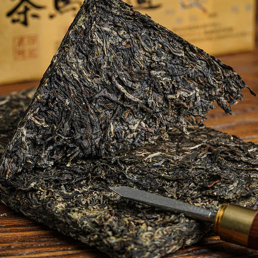 10月7日晚20点【茶马古道】普洱茶生茶云南易武倚邦核心产区，茶人心中的君子茶，500克/砖 拍4发6拍20发32 商品图2