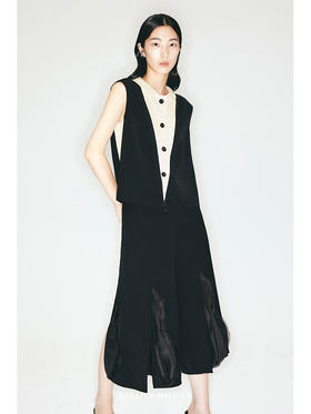 【玛丽假期】几何撞色拼接廓形宽肩马甲/23002