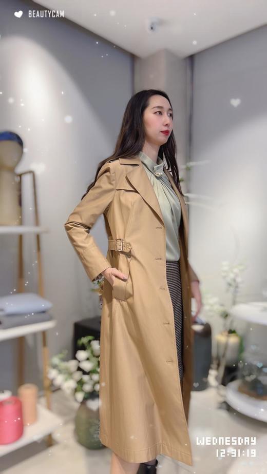 2楼法蒂微FULWIN专柜休闲风衣 商品图1