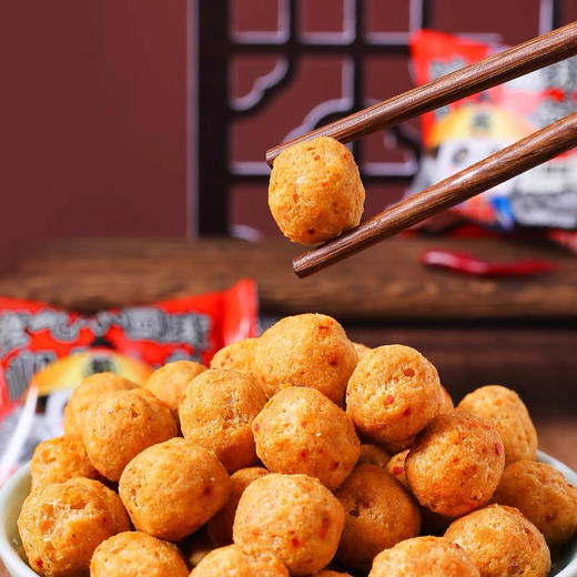 米芙MIFU粗粮米酥川辣味非芝士圆球宿舍休闲网红追剧解馋香脆零食 商品图2