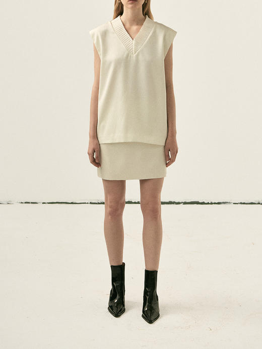 Viktoria Chan | AW22003 Kira sleeveless top [无袖上衣 白 ] 商品图1