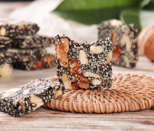 【汉瑭秘点】芝麻核桃软糕 | 传统手工，秋冬季健康小食。核桃的脆、红枣的柔、芝麻的香、枸杞的酸甜杂糅其中，舌尖被惊艳了!!! 商品图2