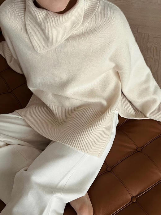 Viktoria Chan | AW22098 Gina wool knit [绵羊毛高领毛衣 藏青/白] 商品图8