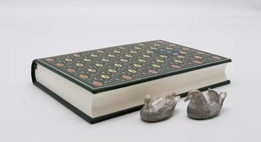 《琼琚集》，皮面精装，韦力著，海豚出版社2016年一版一印，470多页，定价158，售价：55 商品图2