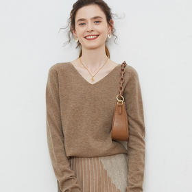  温柔好搭配的“一线成衣”无缝羊毛衫，今年最流行 