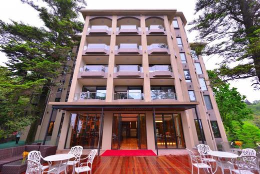 ★山巅至美★ ￥888起/晚 睡进莫干山云端仙居【莫干山天籁之梦日出度假酒店】享欢住/月影房+早餐+莫干山门票+月亮温泉门票~ 俯瞰云端，宠物友好型！有效期至2025年6月30日 商品图4