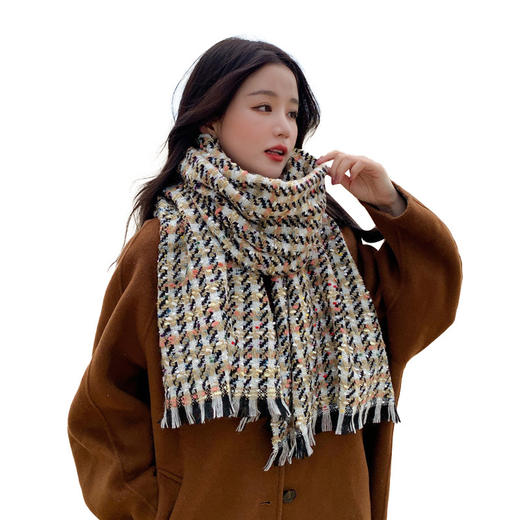 2022秋冬小香风千鸟格仿羊绒围巾女韩版百搭格子披肩流苏保暖围脖 商品图4