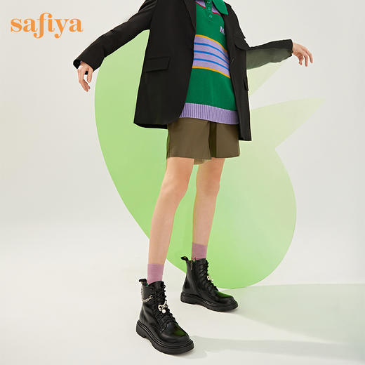 【春节不打烊】Safiya/索菲娅 新潮IP玩趣可拆卸扣饰厚底系带休闲厚底马丁靴 SF24116177 商品图7
