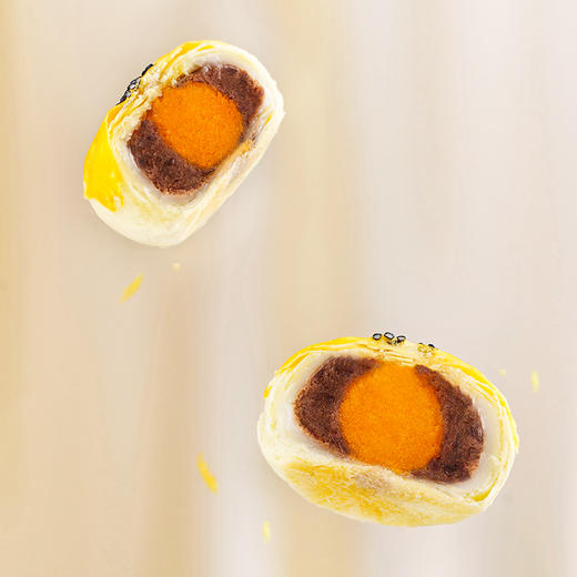 【暮日家蛋黄酥HD】45克*6枚/份(2份起默认合并为12枚/箱或18枚/箱发货)；薅羊毛啦赶紧抢~这个品质，这个价格，不下单，真心会亏了。  早餐、下午茶、宵夜统统都适配~ 商品图2