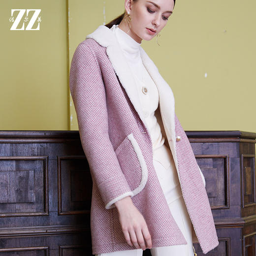 2021冬季新款气质简约潮流绵羊毛领羊剪绒大衣E94YJ46 商品图1