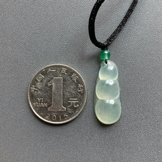 冰种飘花厚庄翡翠福豆 商品图4